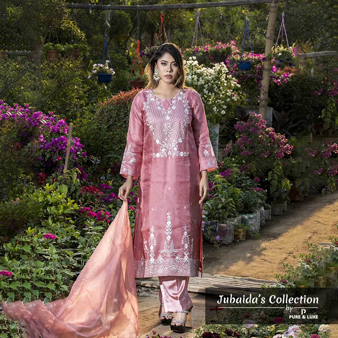 Shonak Pink Embroidered Muslin-Silk 3-Piece Suit – Ethnic Wear for Women